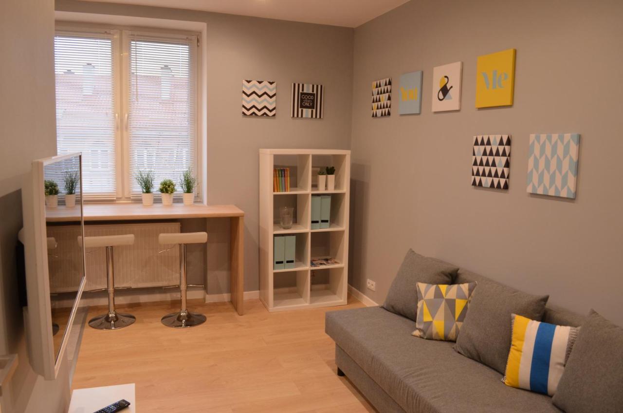 Apartament Sztokholm ビャウィストク エクステリア 写真